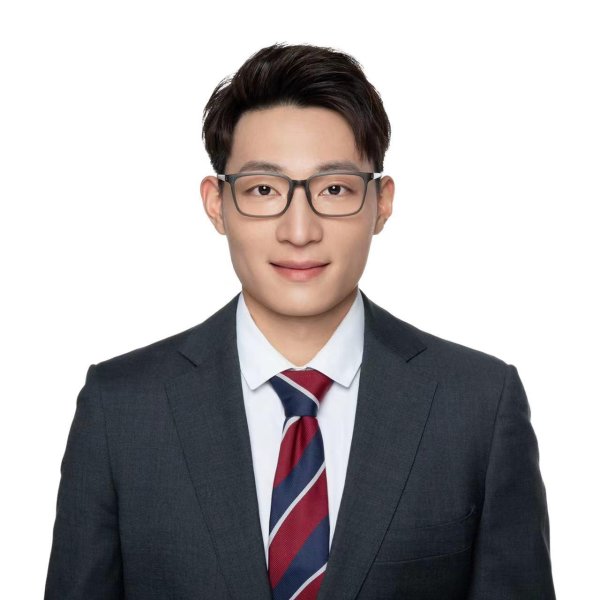 黑牛策略 大基金拟减持通富微电超9亿元，年内减持多只芯片股回笼投资